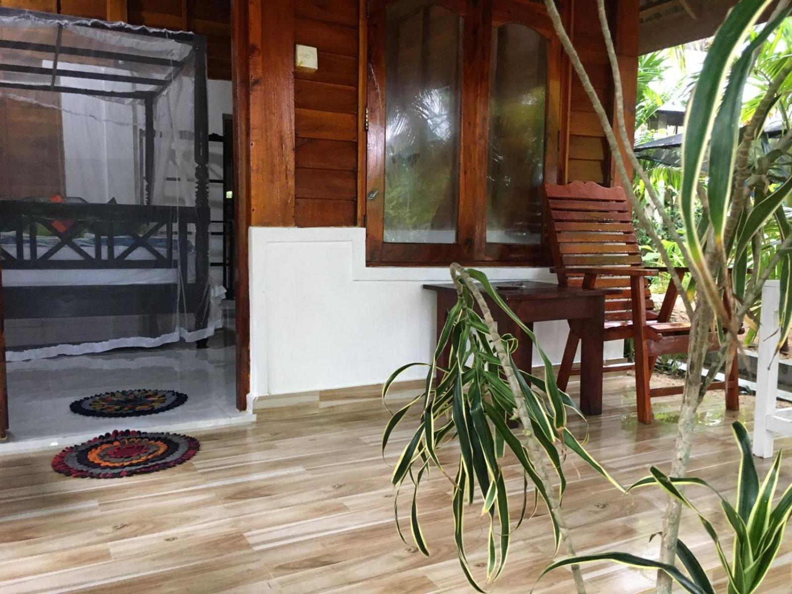 Gems Garden Guest House Tangalle Exterior photo